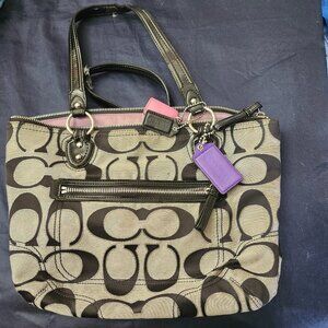 Coach shoulder bag